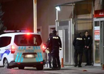 سوري يطلق النار على الشرطة تركيا