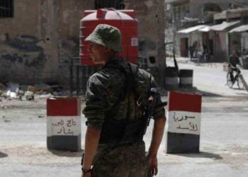 باستخدام القذائف.. استهداف حاجز لقوات النظام في درعا