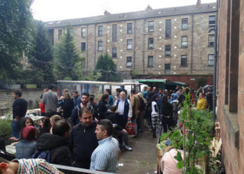 الحكومة البريطانية تعتزم ترحيل أول دفعة من طالبي اللجوء مؤلفة من 15 سورياً إلى رواندا