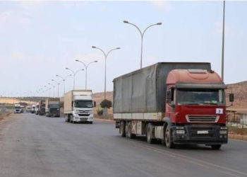 الدفاع المدني السوري يقول إن قبول المجتمع الدولي بخضوع المساعدات للابتزاز هو شرعنة واضحة لاستخدام تلك المساعدات كسلاح من قبل روسيا