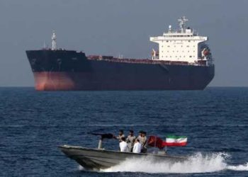 ناقلتا نفط إيرانيتان تصلان إلى السواحل السورية بعد تهديد تل أبيب باستهداف الموانئ