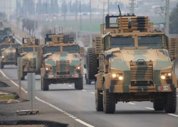 القوات التركية تُرسل 3 أرتال عسكرية تحتوي على آليات ثقيلة بينها مدافع ودبابات إلى محاور القتال ضد "قسد" شمالي حلب