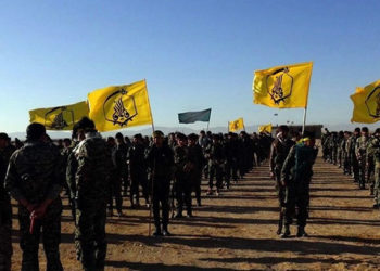 قوات النظام تُقدم آليات عسكرية لميليشيا "لواء فاطميون" لرفع سواتر ترابية في بادية الرصافة جنوب الرقة لإنشاء منطقة عسكرية تهدف بهدف تدريب عناصرها