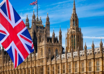 مدير المؤسسة العامة للتجارة الخارجية بحكومة النظام "شادي جوهرة": حكومة النظام ستعمل خلال الأيام المقبلة على انحسار التبادل التجاري مع بريطانيا بشكلٍ نهائي