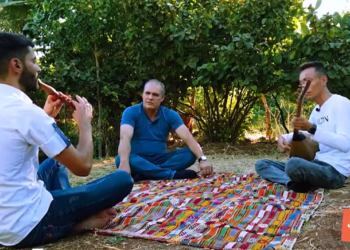 كاوركان( الفسحة).. معزوفة الناي والبزق