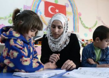 السوريون تركيا اللغة العربية