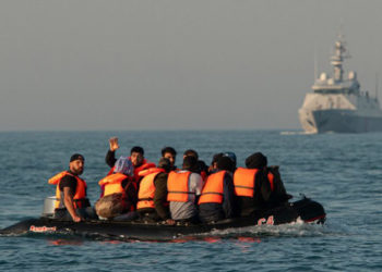 وزارة الداخلية البلغارية تقول إن خفر السواحل أنقذ 38 طالب لجوء بينهم سوريون في المياه الإقليمية لبلغاريا في البحر الأسود خلال محاولتهم الوصول إلى السواحل الرومانية