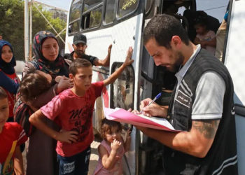 عضو الهيئة السياسية في الائتلاف الوطني السوري سليم إدريس: المناطق التي يريد البطريرك الماروني اللبناني بشارة الراعي إعادة اللاجئين إليها لا يمكن أن تكون آمنة بوجود نظام الأسد