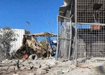 طائرة مسيرة تركية تستهدف نقطة عسكرية لقوات "قسد" بالقرب من الفرن الآلي في الطرف الغربي لمدينة عين العرب بريف حلب موقعةً قتلى وجرحى