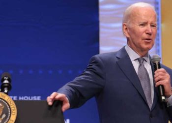 موقف محرج بايدن