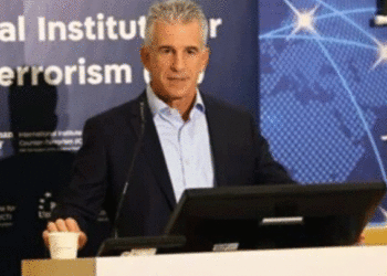 إيران وإسرائيل والموساد