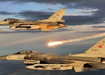 غارات تركية على مواقع لقوات النظام وقسد