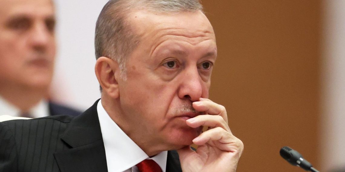 كاتب سوري يوجه رسالة إلى “أردوغان” بخصوص الحديث عن اللقاء مع بشار اﻷسد