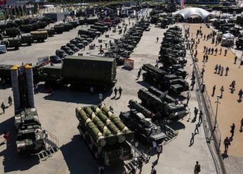 مؤشرات على نقص حاد في مخزون روسيا من اﻷسلحة جراء الحرب على أوكرانيا