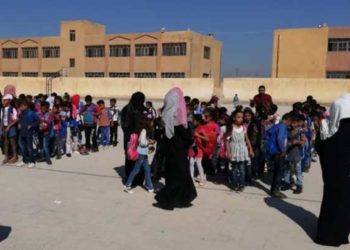 الإدارة الذاتية تمنع ارتداء النقاب في المدارس