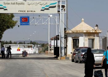 “السورية المؤقتة” تُصدر تعرفة جديدة لنقل البضائع والسيارات في معابرها مع تركيا
