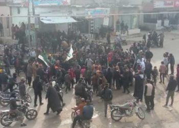 المتظاهرين