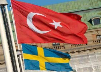 أزمة دبلوماسية بسبب سماح السويد بحرق نسخة من المصحف أمام السفارة التركية