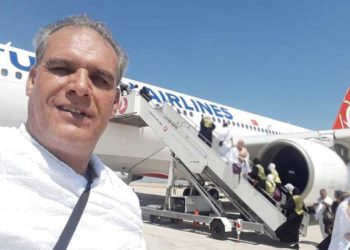 الإعلامي الكبير مصطفى عبد الله في ذمة الله إثر نوبة قلبية مفاجئة