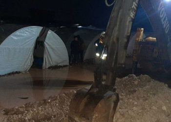 عاصفة مطرية