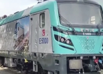 قاطرة كهربائية تركيا