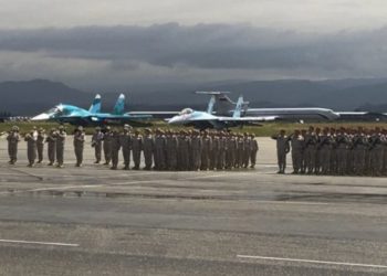 انفجارات غامضة وحرائق في حميميم (صور)