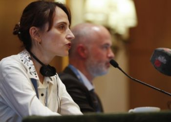 “السورية لحقوق الإنسان” تُفنّد مغالطات المقررة اﻷممية حول ملف العقوبات