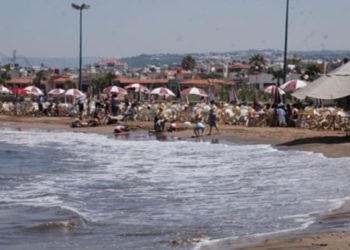 شاليهات طرطوس: غلاء وسوء خدمات وأتاوات على الشاطئ… والأسعار خمس نجوم!