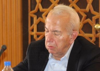 بعد تلميحه لدور إيراني سلبي.. المخابرات تعاقب رئيس اتحاد غرف التجارة