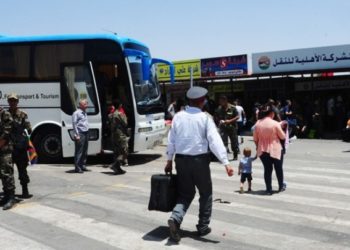 “الخطر” يرفع تسعيرة النقل من وإلى دير الزور.. وموالون يتساءلون عن “سيطرة الدولة”