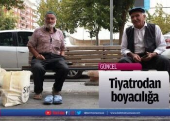 موقع تركي يسلط الضوء على لاجئ سوري يعمل بمهنة مسح وتنظيف الأحذية في باطمان