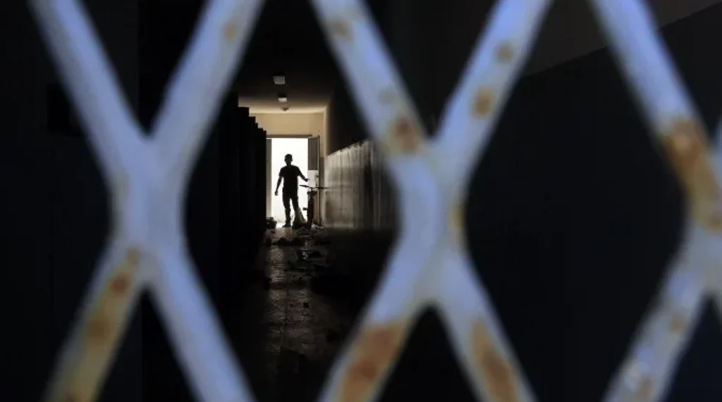 لماذا “ألغى” بشار اﻷسد محاكم الميدان العسكرية؟