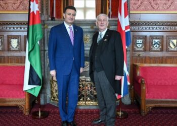 اﻷمر هذه المرة حقيقي.. الكشف عن مخلوقات “تشبه البشر” في المكسيك (صور + فيديو)