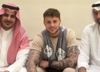 قلب الدفاع اﻷلماني روبرت باور يعلن اعتناقة اﻹسلام.. كيف حدث ذلك؟