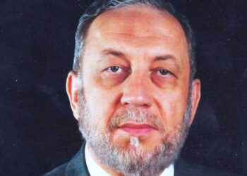 وفاة الشاعر والأديب السوري أحمد البراء الأميري.. تعرف إلى مسيرة إنجازاته