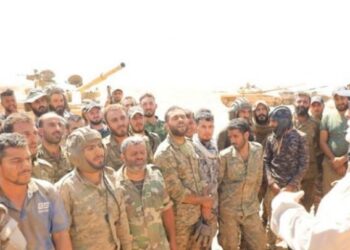 وكأنه رئيس اﻷركان.. قاآني يُجري جولة واسعة على ميليشياته في سوريا