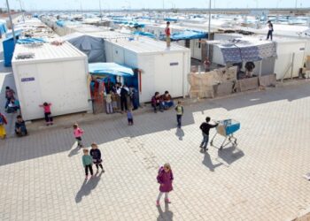 خاص | مصير مجهول.. رسالة من 500 عائلة سورية في مخيم “نيزب” التركي إلى المنظمات المعنية