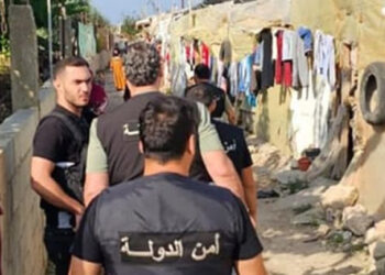 اللاجئين السوريين