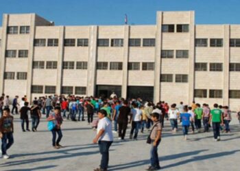 مدارس بلا معلمين في ريف دمشق.. ما اﻷسباب؟