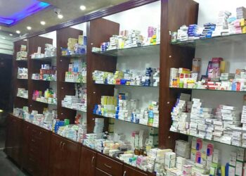 بعض اﻷصناف وصلت إلى الضعف.. سلطة اﻷسد ترفع أسعار اﻷدوية بنسب كبيرة