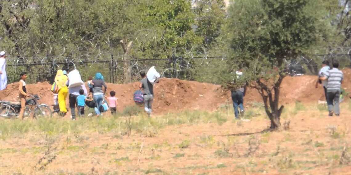 الخلاف على إتاوات التهريب تتسبب بمقتل مدنيين أثناء محاولة الوصول إلى لبنان