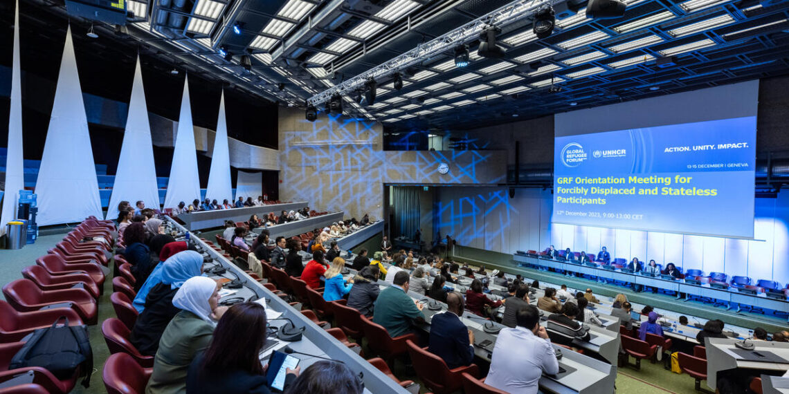 “بجرّة قلم”.. “هيومن رايتس”: تستطيع الدول إنهاء معاناة ملايين اﻷطفال السوريين واللاجئين في قطاع التعليم