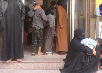 خاص| دير الزور.. بعض الأدوية ترتفع 2000 % في مناطق "قسد"