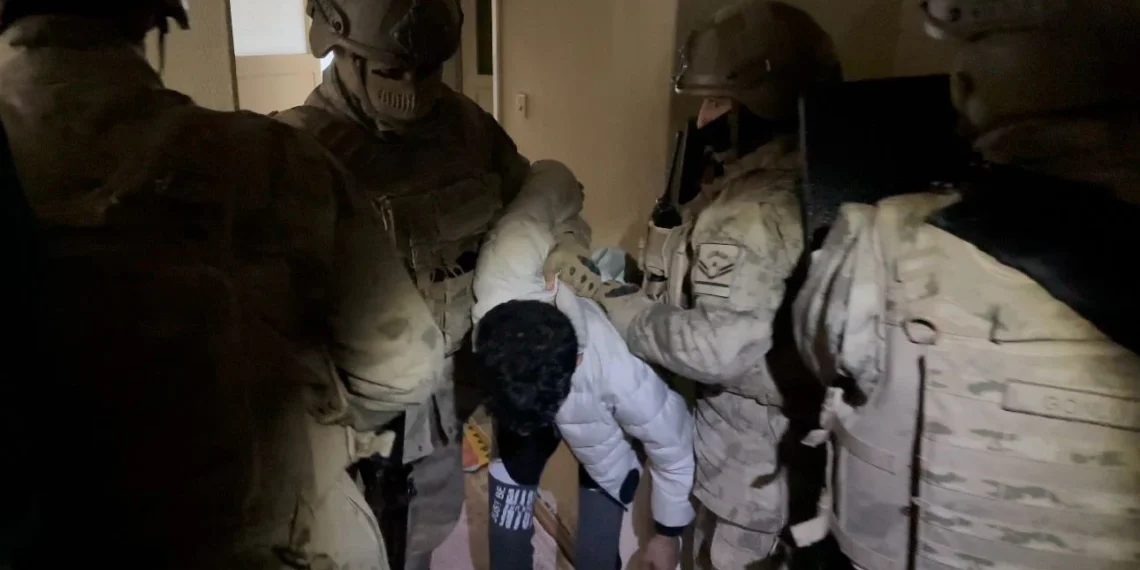 السلطات التركية تعتقل عراقيين بتهمة الانتماء إلى تنظيم الدولة