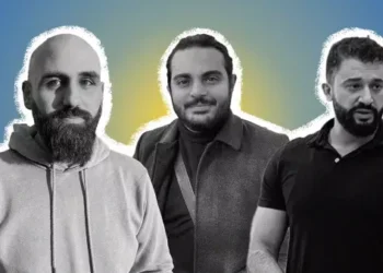 كيف يواجه عشرات السوريين غزو القوات الروسية لأوكرانيا؟