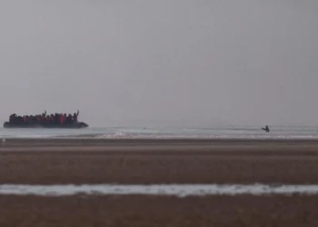 ماتوا في المياه الباردة.. وفاة شبان سوريين من درعا أثناء عبورهم للبحر في رحلة لجوء (صور)