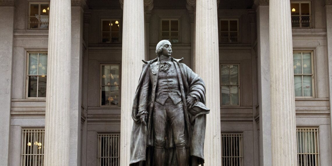 عقوبات أمريكية على 3 قادة من حزب الله وشركتين عراقيتين