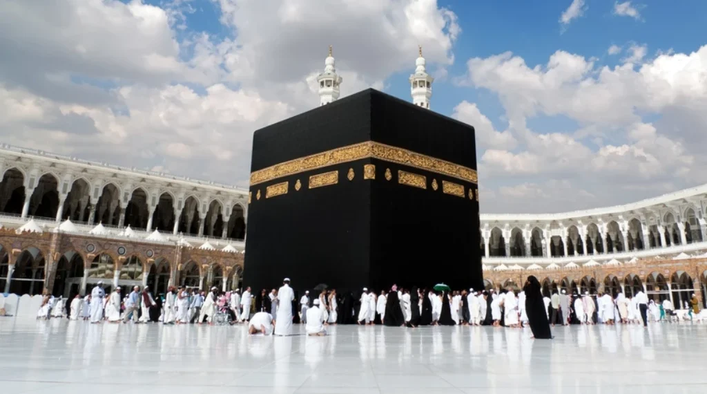 لجنة الحج العليا: نواصل اتصالاتنا مع السعودية بخصوص ملف الحج