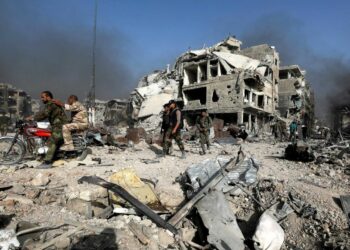 بعد سنوات طويلة من السيطرة عليه.. الحجر اﻷسود يعاني حالة لا تُطاق