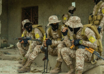 عناصر من حزب الله في منطقة القصير الحدودية غرب سوريا